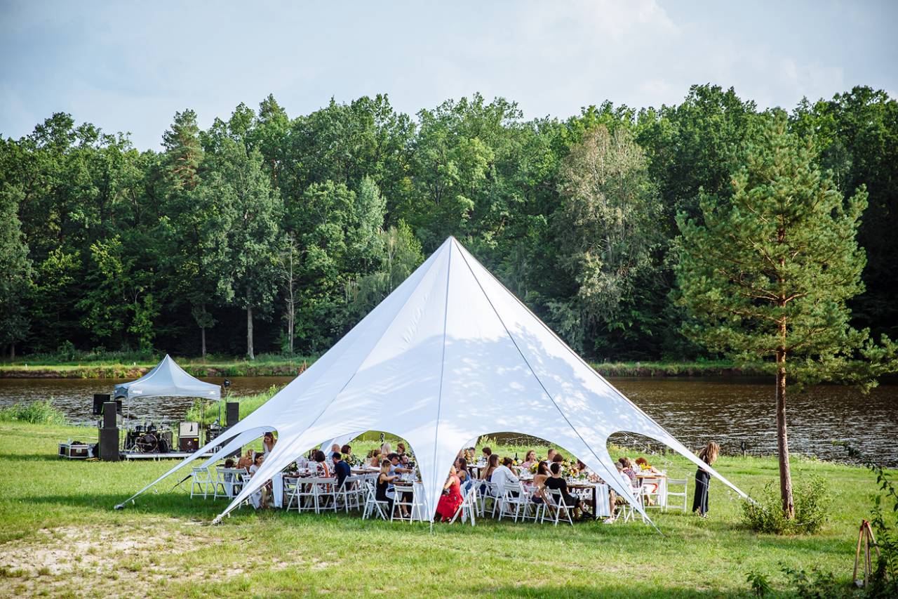 tents best  for weddings